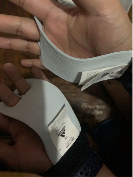 MÓC NÂNG TẠ TAY ADIDAS SIZE S/M ADAC-13151