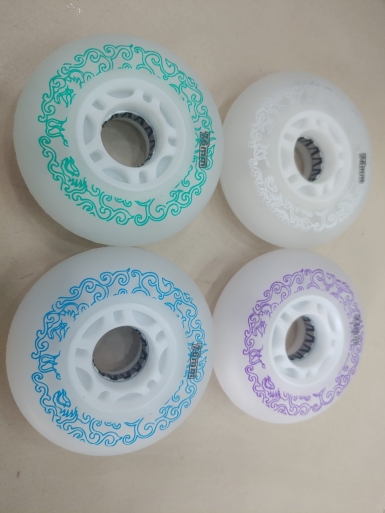 BÁNH XE PATIN CÓ ĐÈN WEIQIU SIZE 76MM VÀ 80MM
